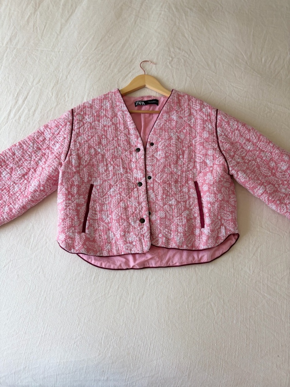 Zara | Cotton Pink Quilted Floral Snap Jacket with Burgundy Trim - Picture 2 of 5